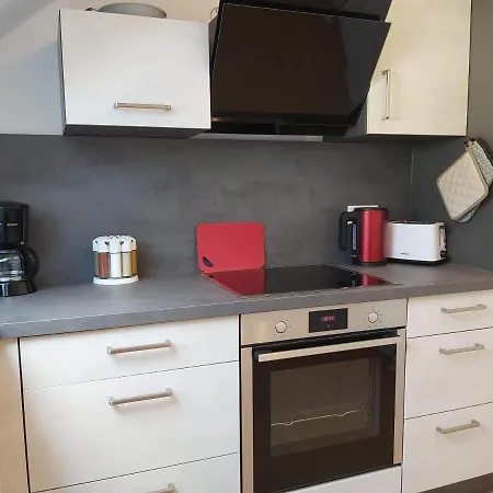Breuers Pulheim Appartment Rot *