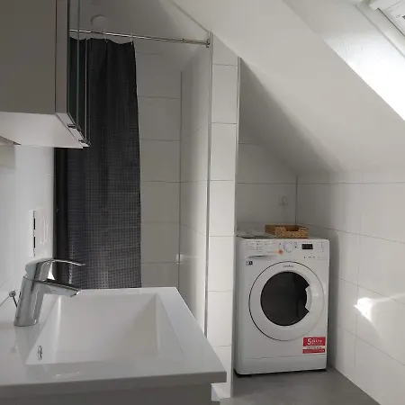 Breuers Pulheim Appartment Rot *